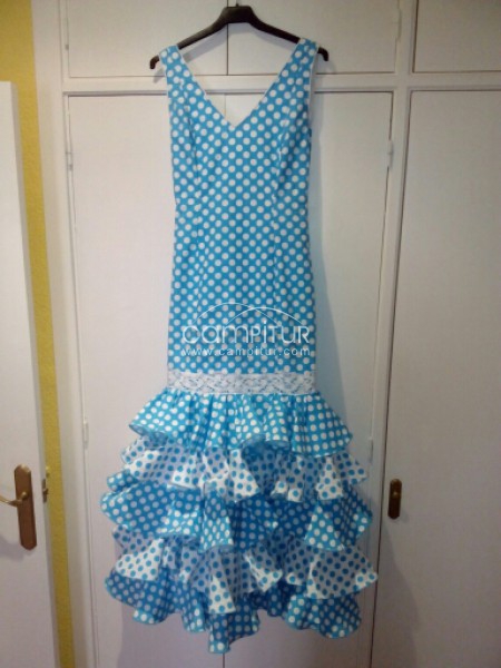 TRAJE DE FLAMENCA, GITANA.
