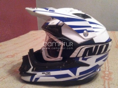se vendes casco de moto seminuevo 