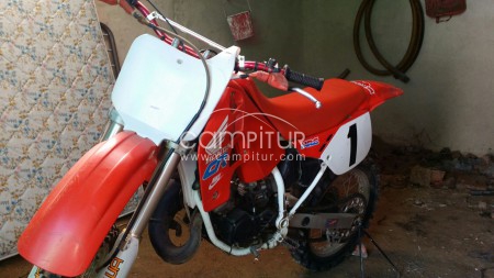Se vende moto