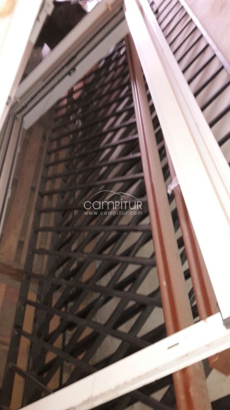 Foto 2 de MATERIALES PARA CASA:VENTANAS,PUERTAS,..