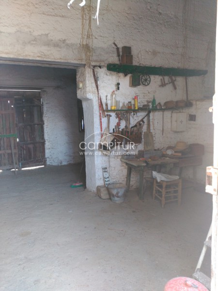 BAJADA DE PRECIO!! COCHERA Y TERRENO EDIFICABLES