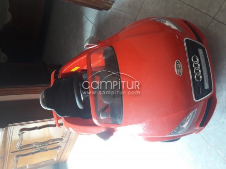 Se vende coche para niños pequeños 