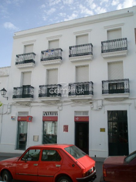 ALQUILO PISO PLAZA DEL CRISTO