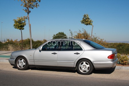 Mercedes-Benz E300 TD Avantgarde (177cv)