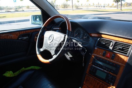 Foto 3 de Mercedes-Benz E300 TD Avantgarde (177cv)