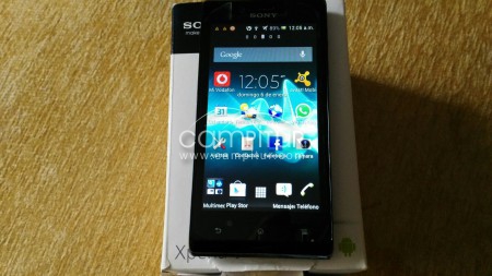 SE VENDE XPERIA J NEGRO