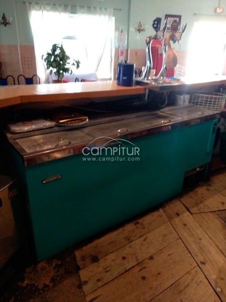 Mobiliario bar 