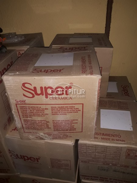 Se vende 22 metros de azulejos 20 x 20 mate de primera Nuevos 