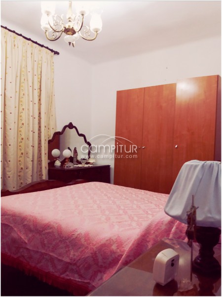 Vendo piso económico, centrico, zona del parque , amueblado para entrar a vivir