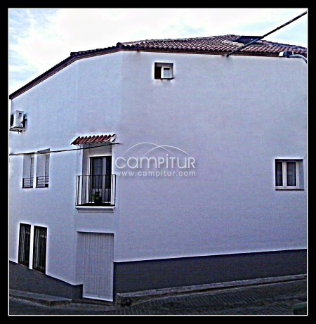 Casa y local