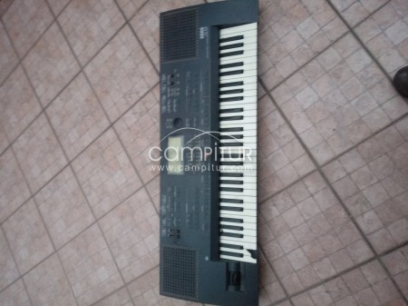Teclado korg is 35