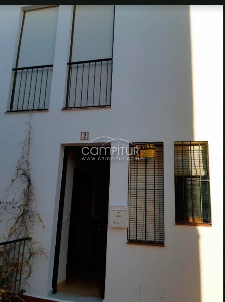 Se vende dúplex Azuaga