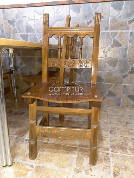 Mesas y sillas