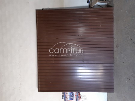 Foto 2 de SE VENDE PUERTA ABATIBLE DE CHAPA