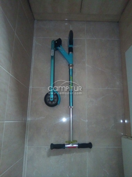 Foto 2 de SE VENDE PATINETE NUEVO