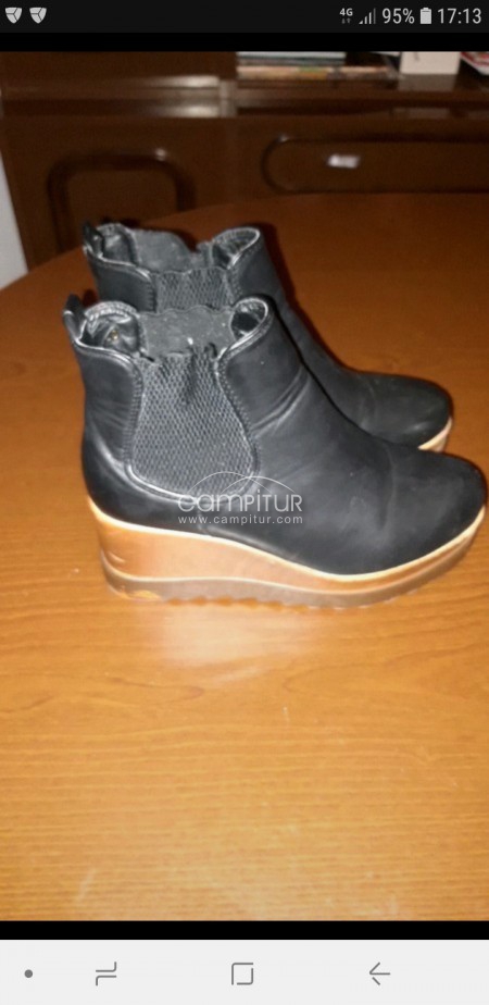 VENDO BOTAS Y ZAPATILLAS