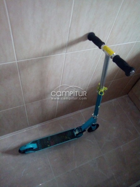 SE VENDE PATINETE SUPER NUEVO