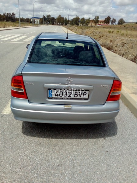 Foto 3 de SE VENDE OPEL ASTRAD