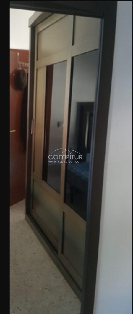 Foto 4 de SE VENDE HABITACIÓN DE MATRIMONIO
