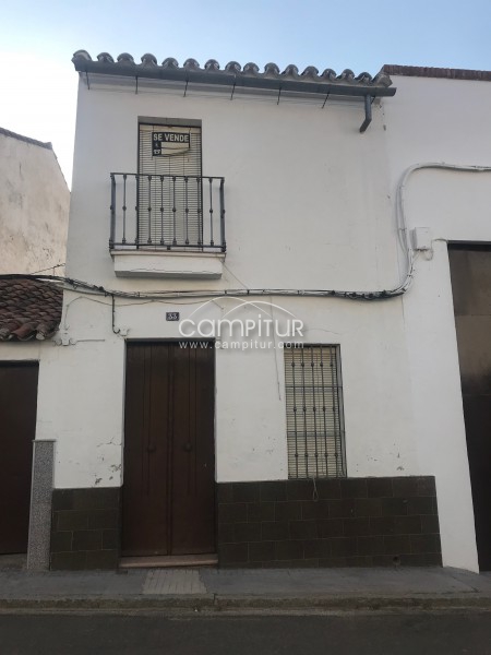 Venta de casa unifamiliar en Granja de Torrehermosa