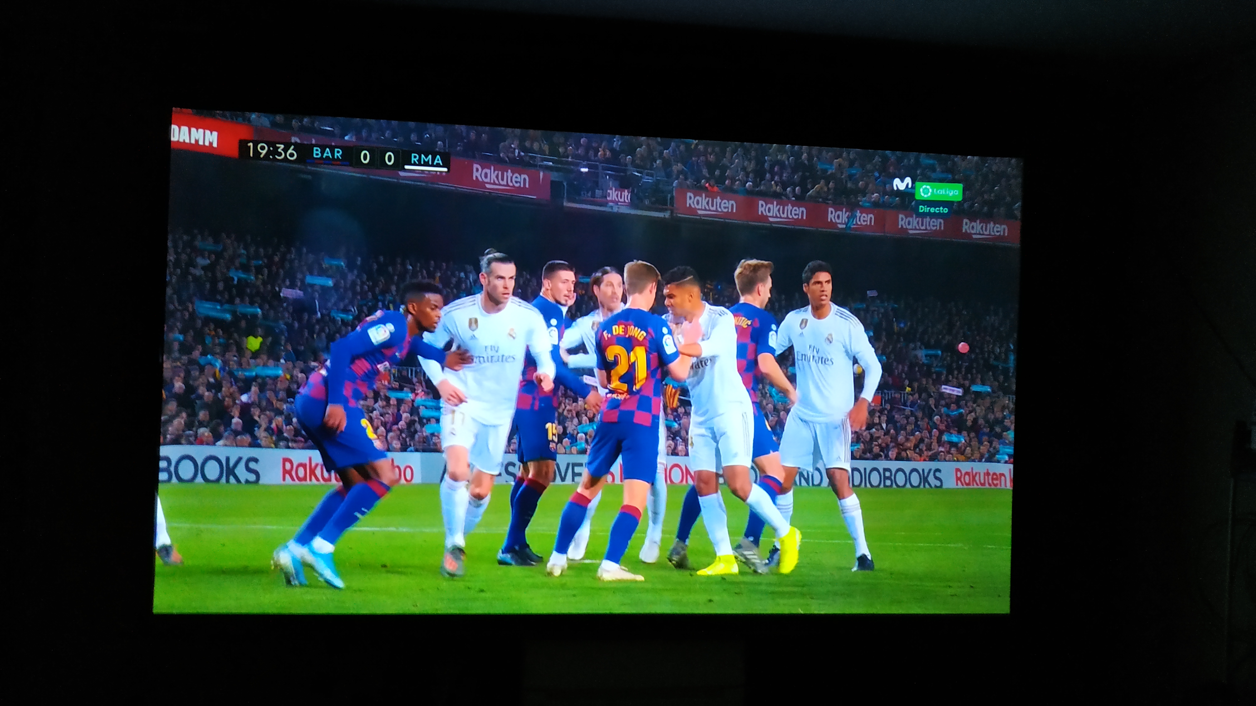 Proyector que se ve bien de verdad, como nuevo.