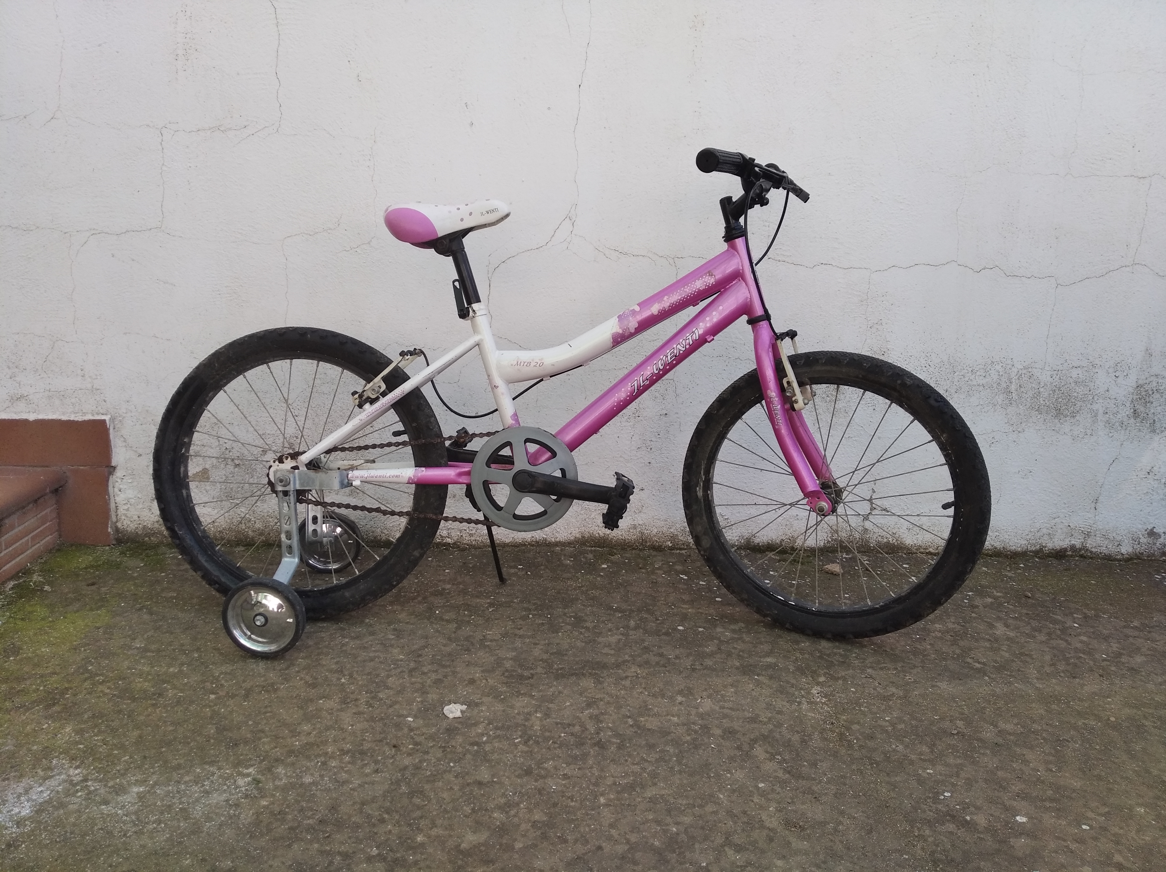 Se vende Bicileta niña 