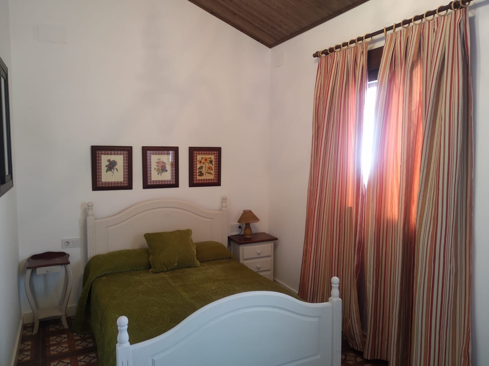 Foto 4 de ALQUILER DE CASA EN AZUAGA