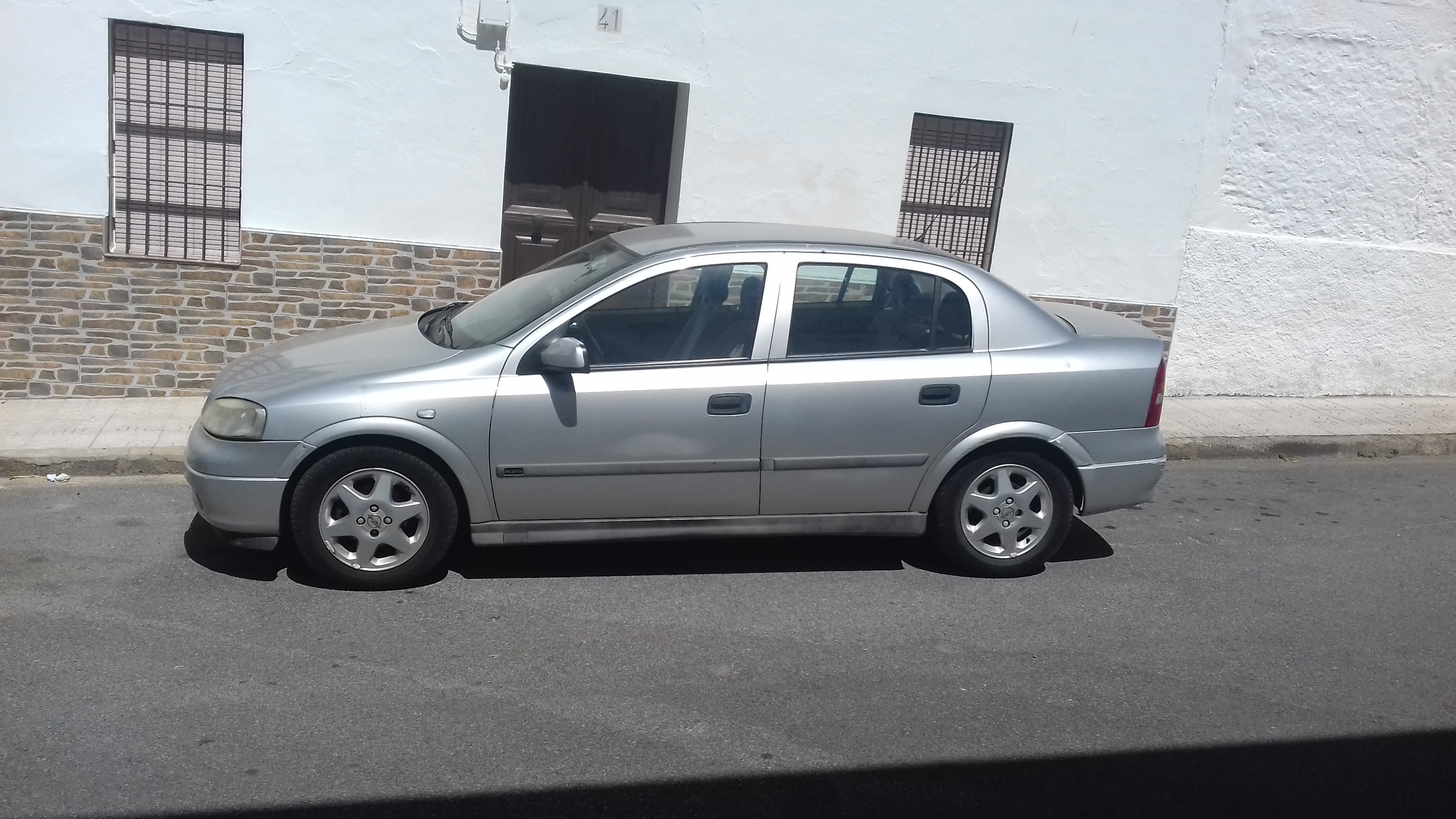 Se vende. Opel Astra 1.6/16 Valvulas