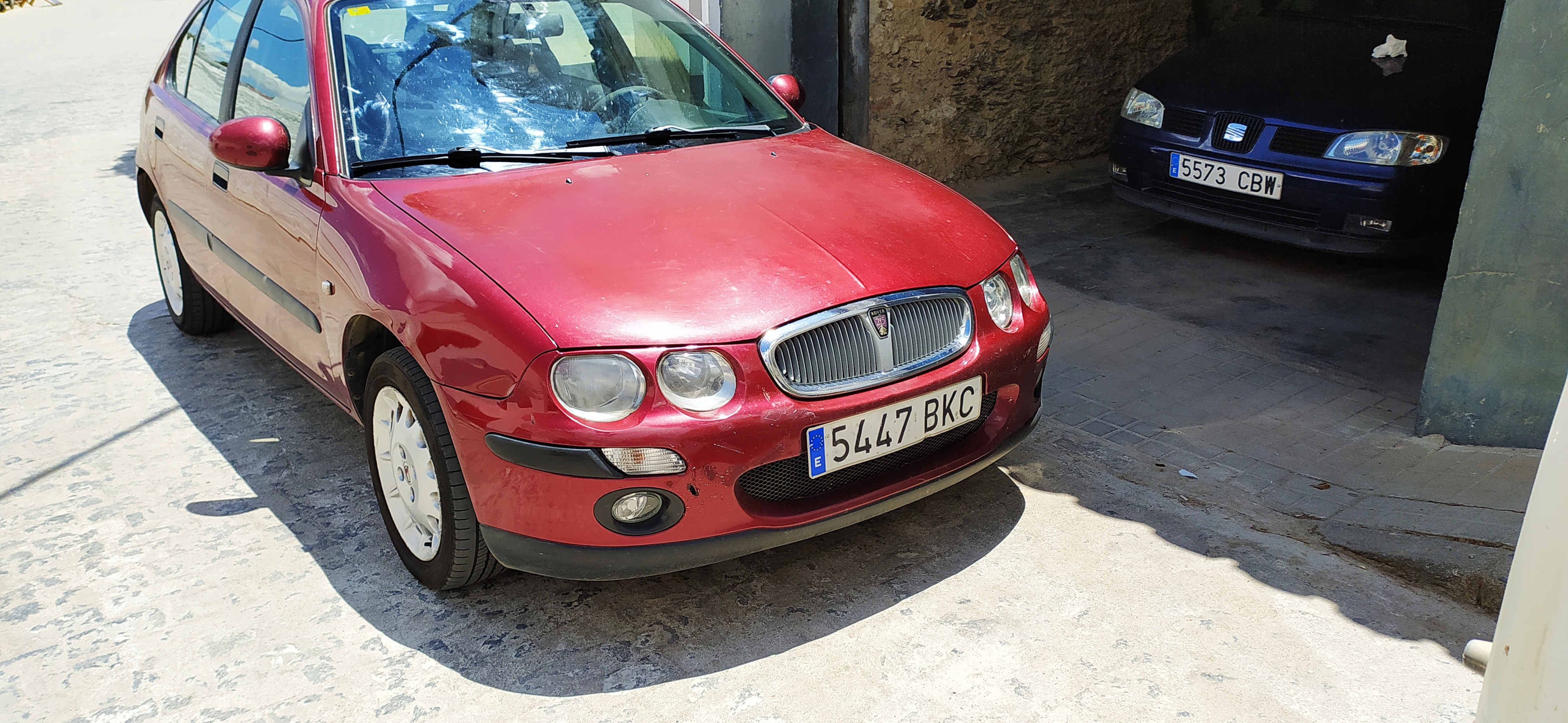Se vende Rover 25