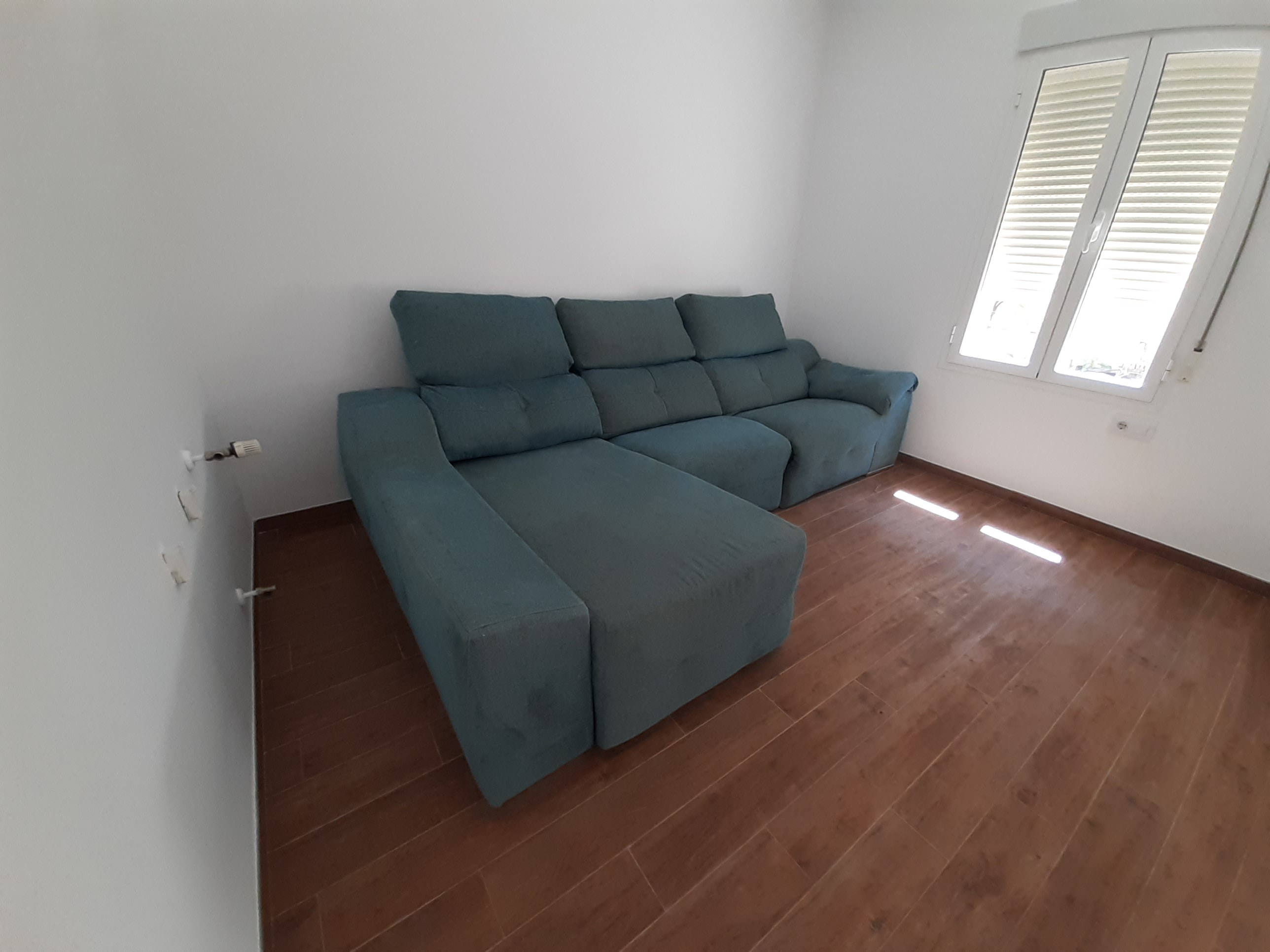 Foto 3 de SE VENDE SOFA CHAISELONGUE COMO NUEVO