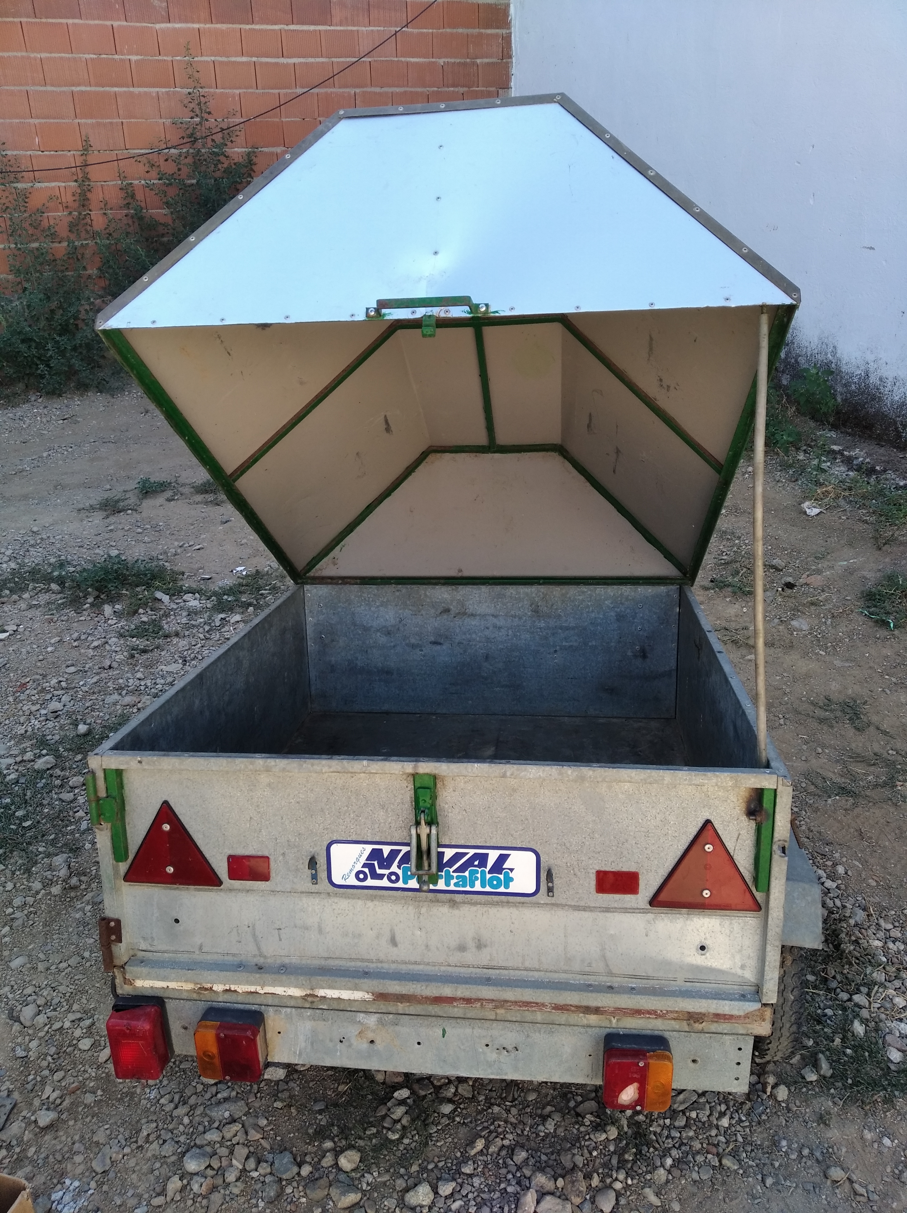 SE VENDE CARRO GARBANIZAO DE 300 KILOS