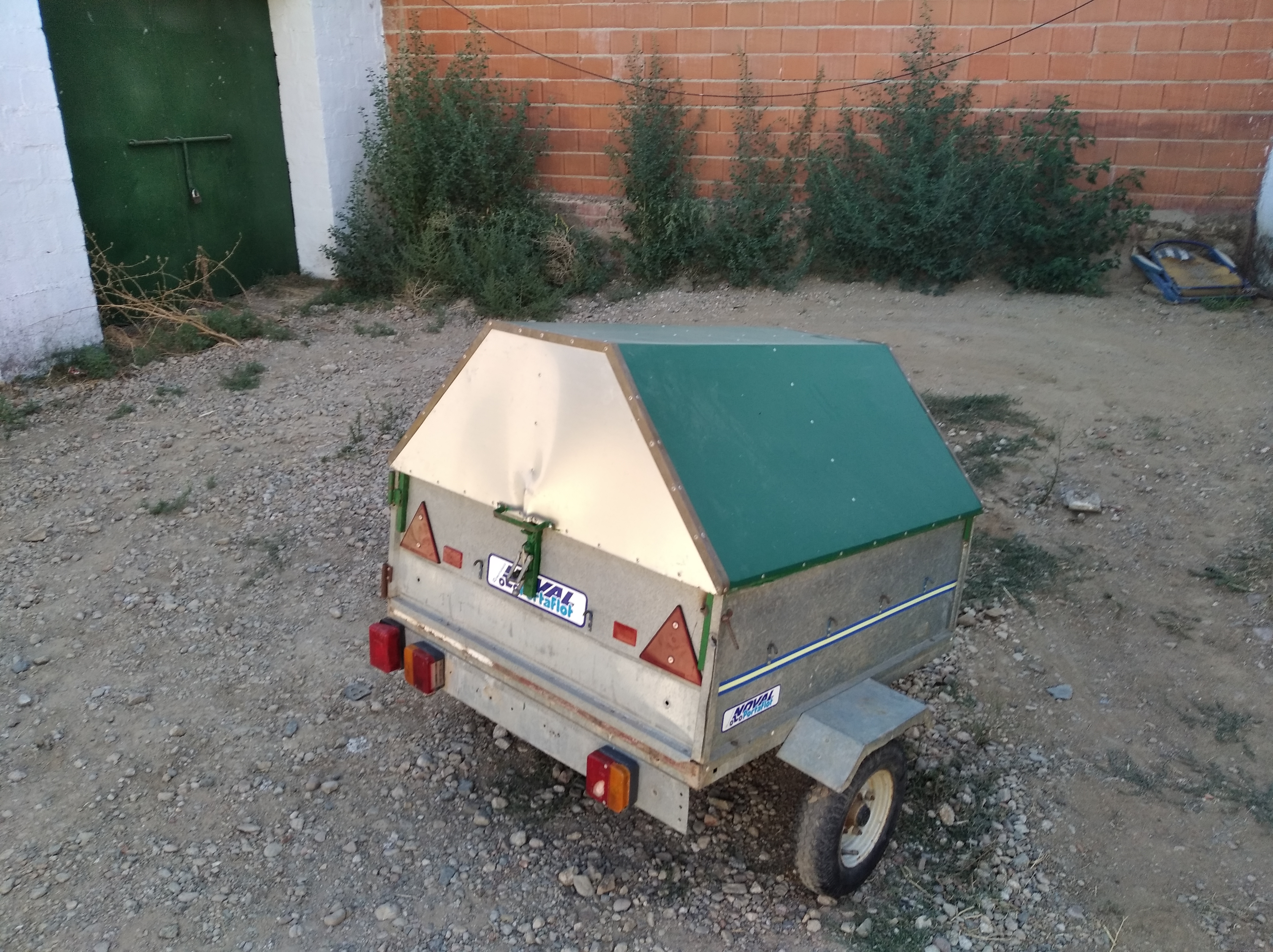 Foto 2 de SE VENDE CARRO GARBANIZAO DE 300 KILOS