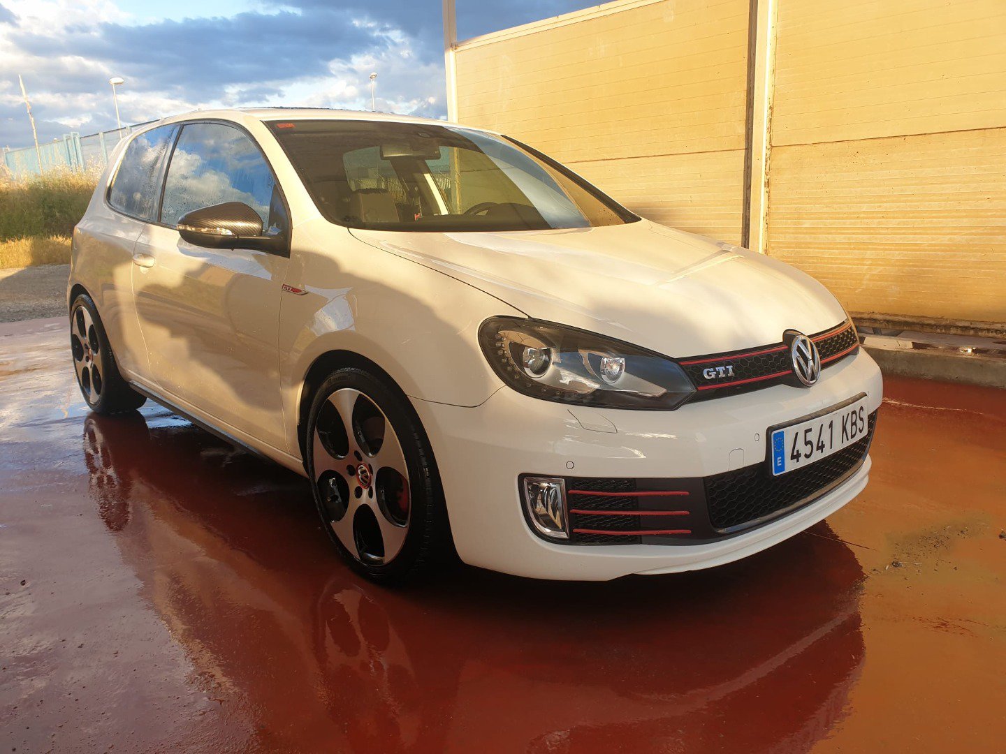 Foto 4 de Volkswagen Golf GTI