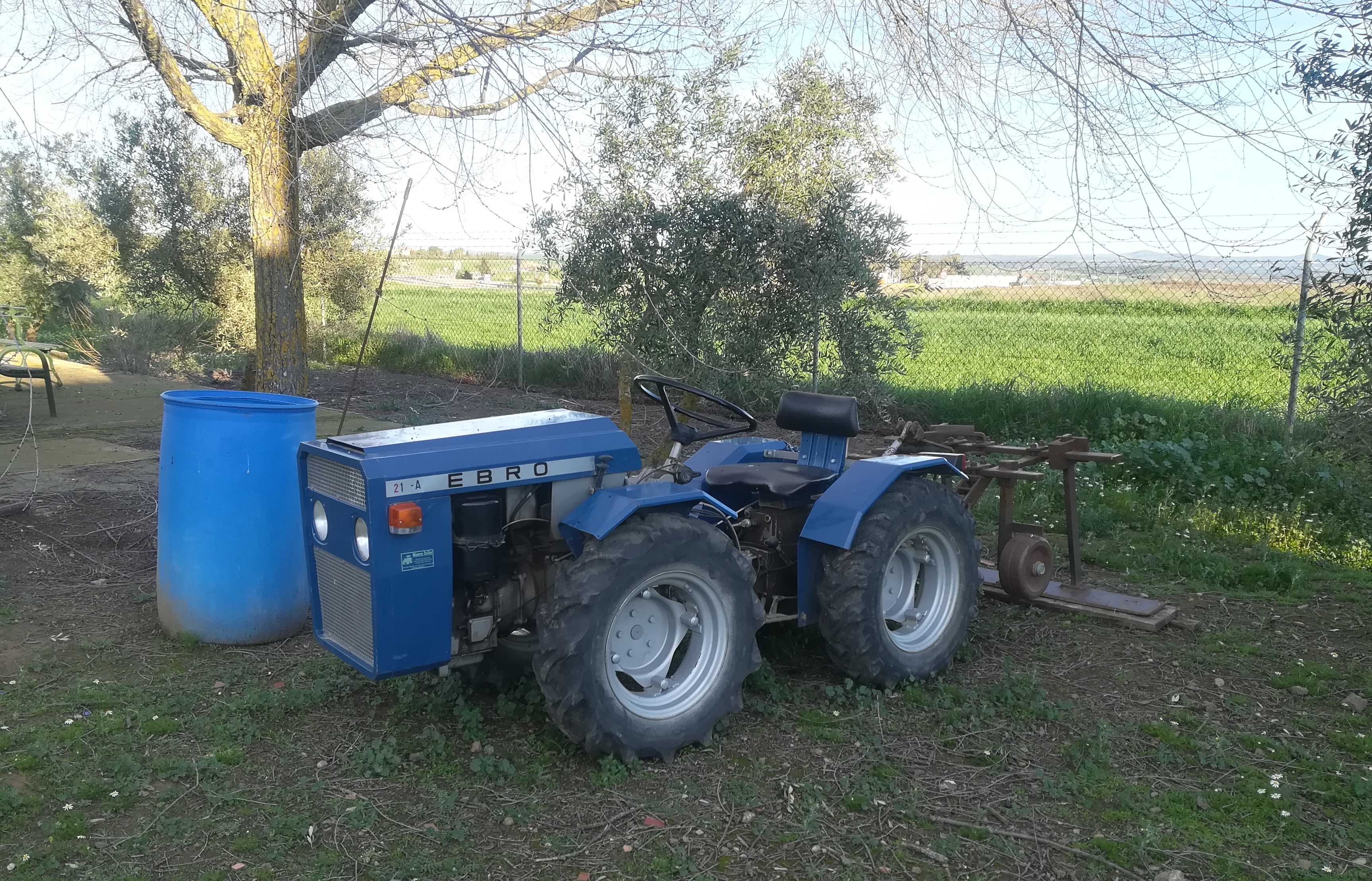 Tractor EBRO A21L