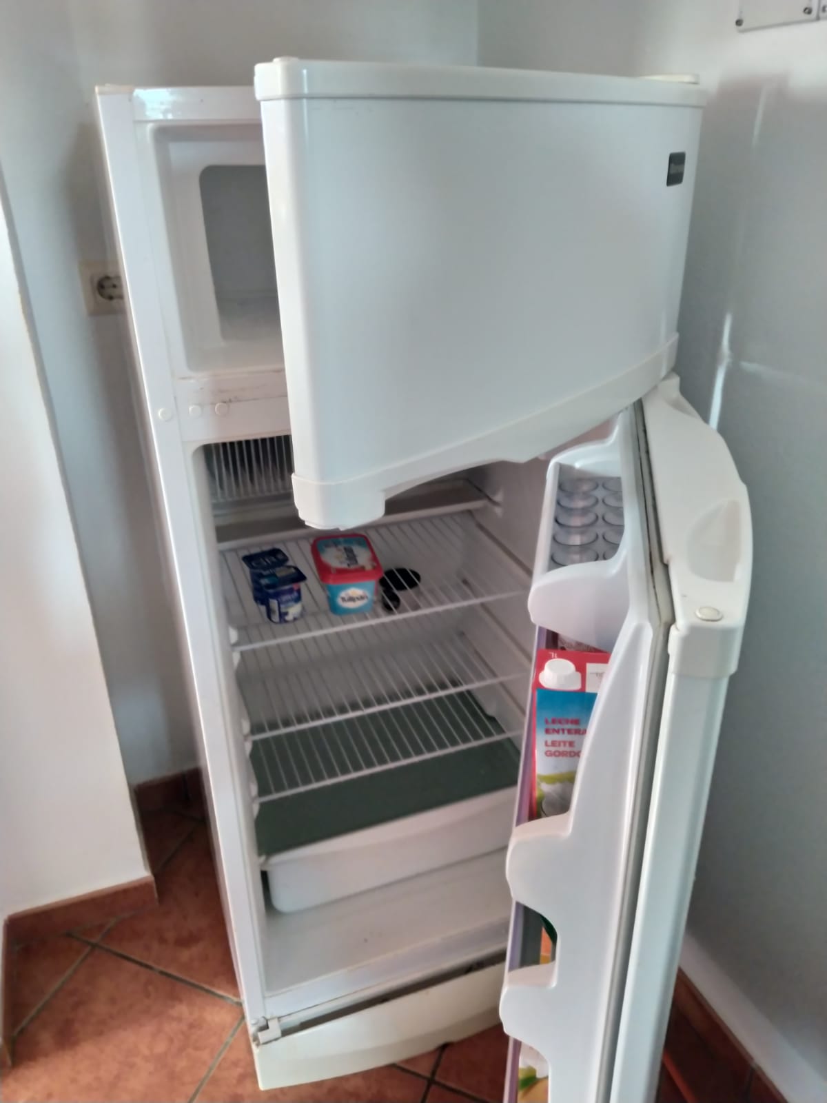 SE VENDE FRIGORIFICO DE GAS