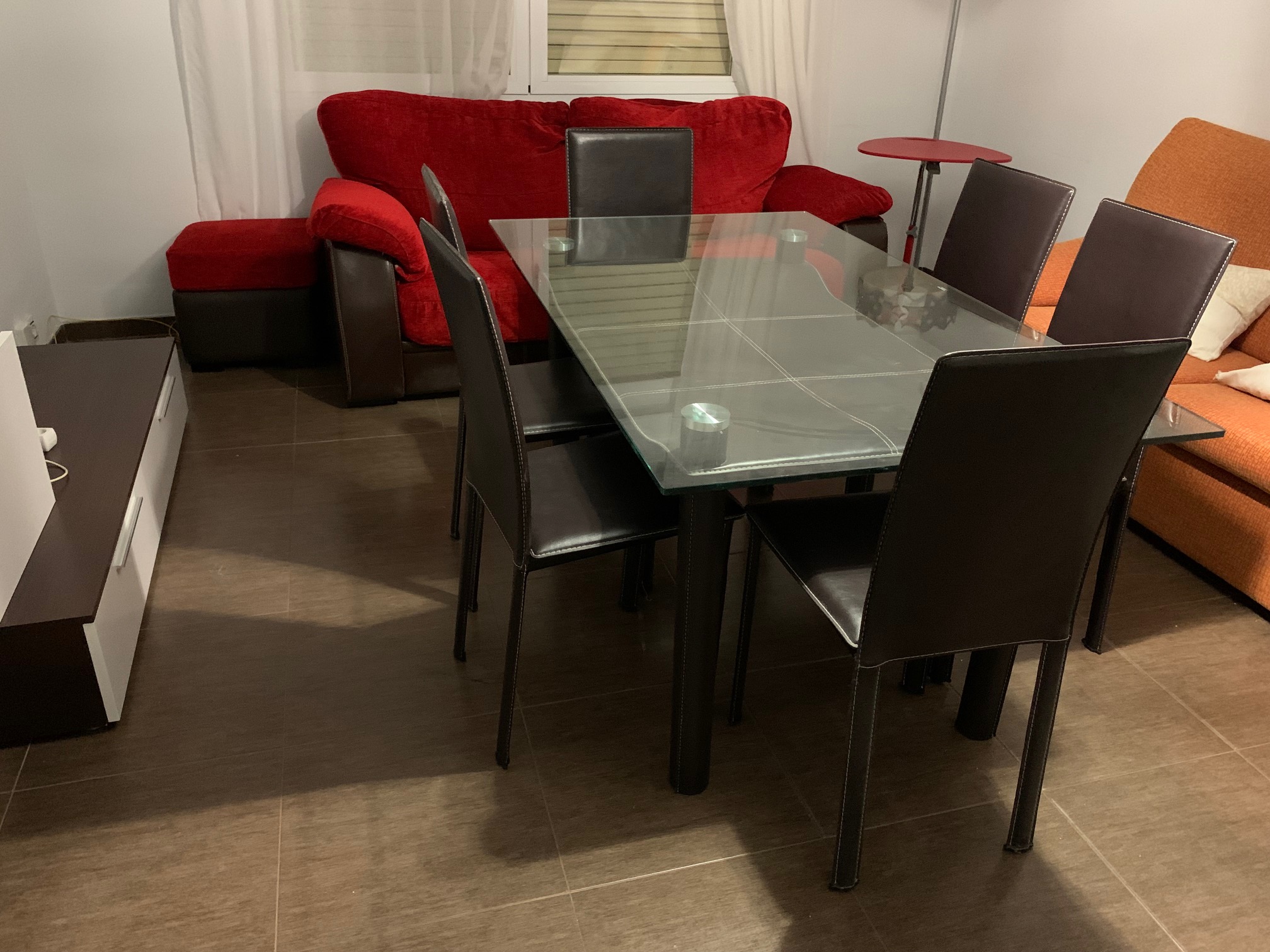 Foto 3 de Mesa de diseño para comedor con 6 sillas