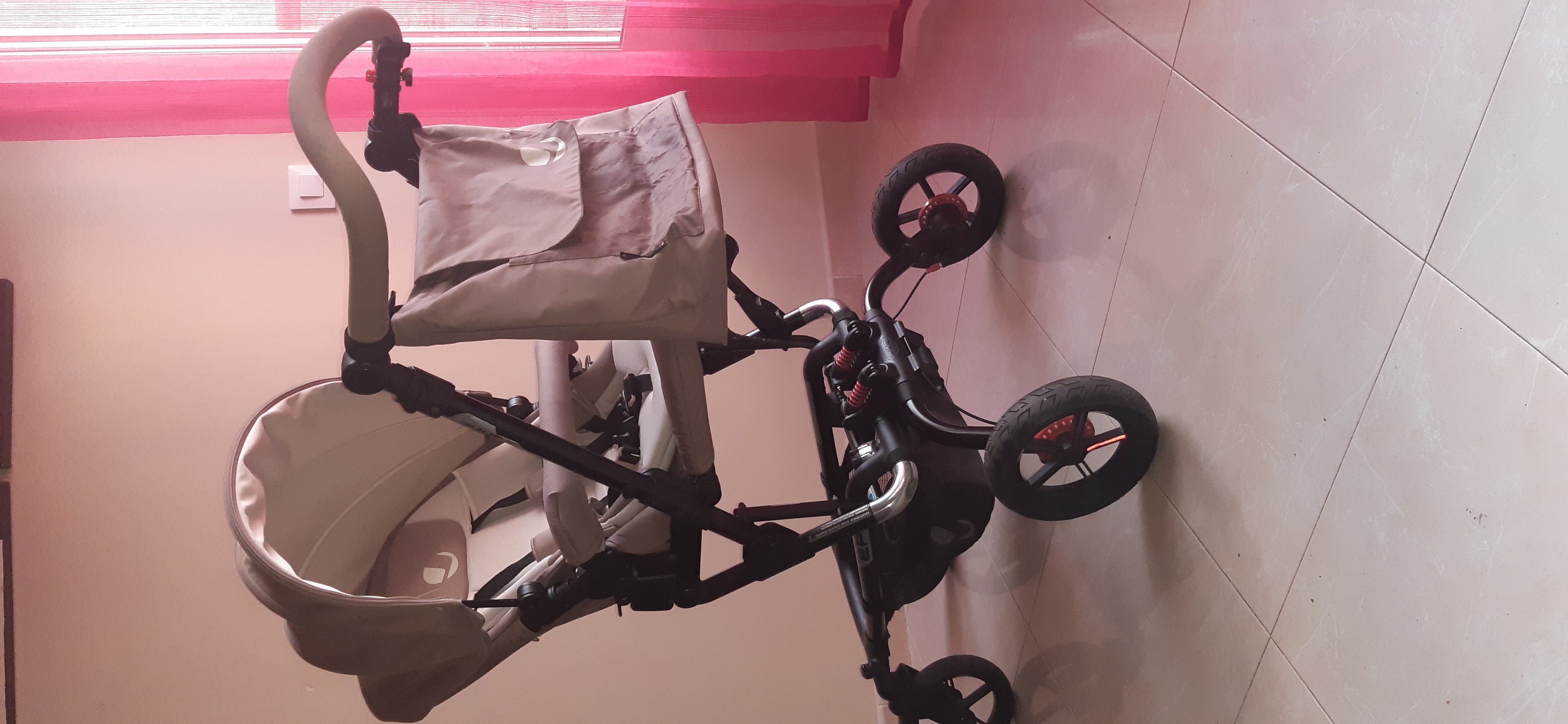 Foto 2 de Se vende carrito de bebé 