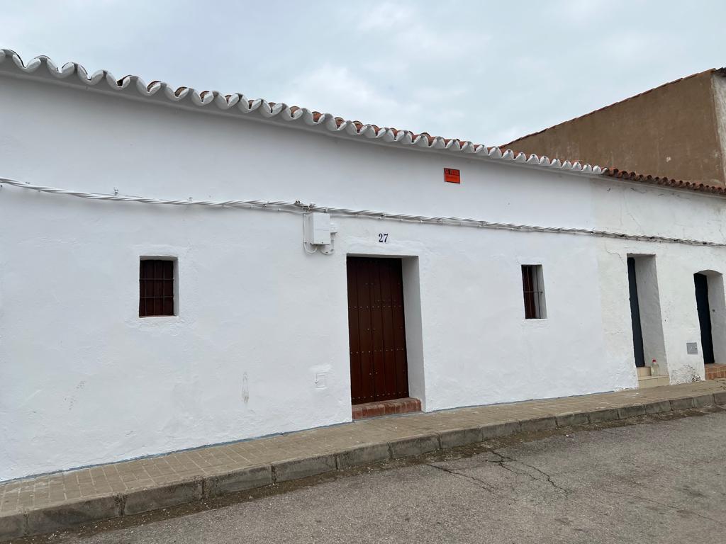 SE VENDE CASA AHILLONES