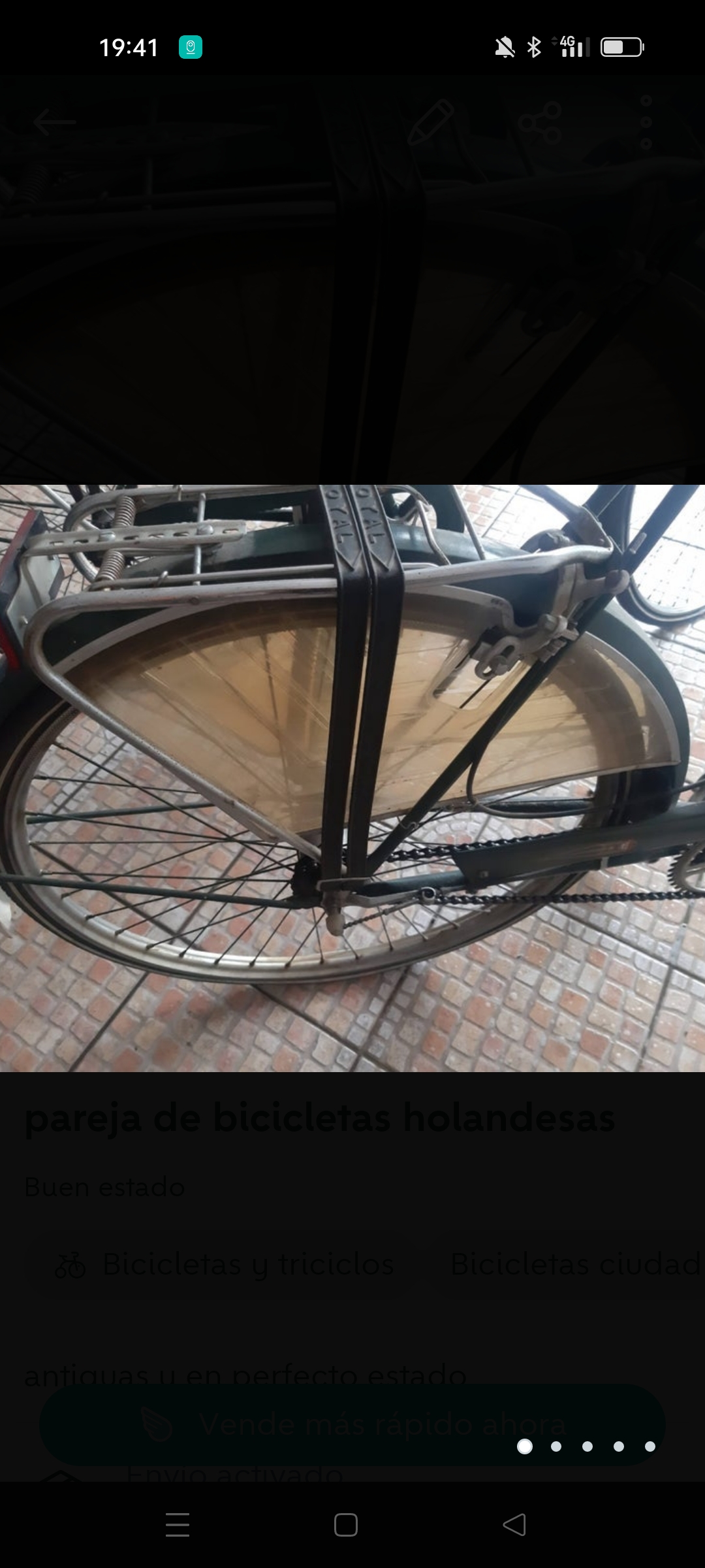 Pareja de bicicletas holandesas 