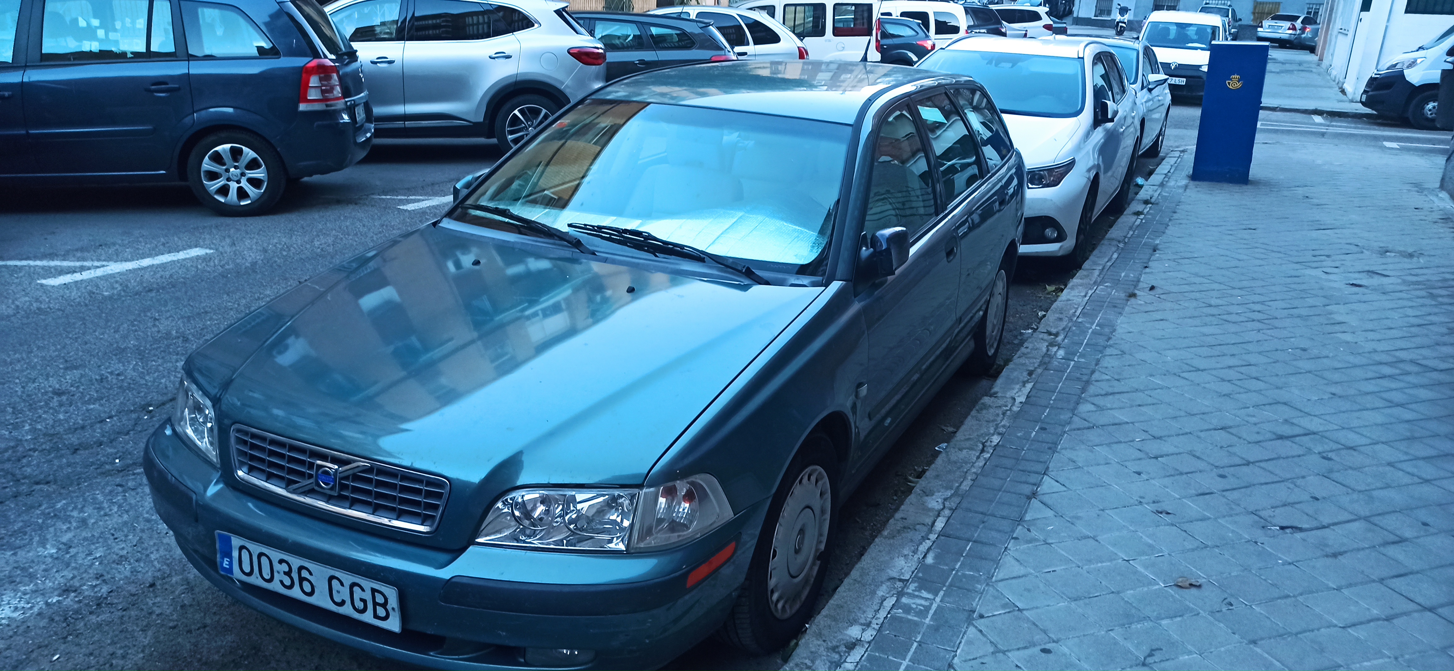 Vendo Volvo V 40 nov 2002. 1.900 diesel