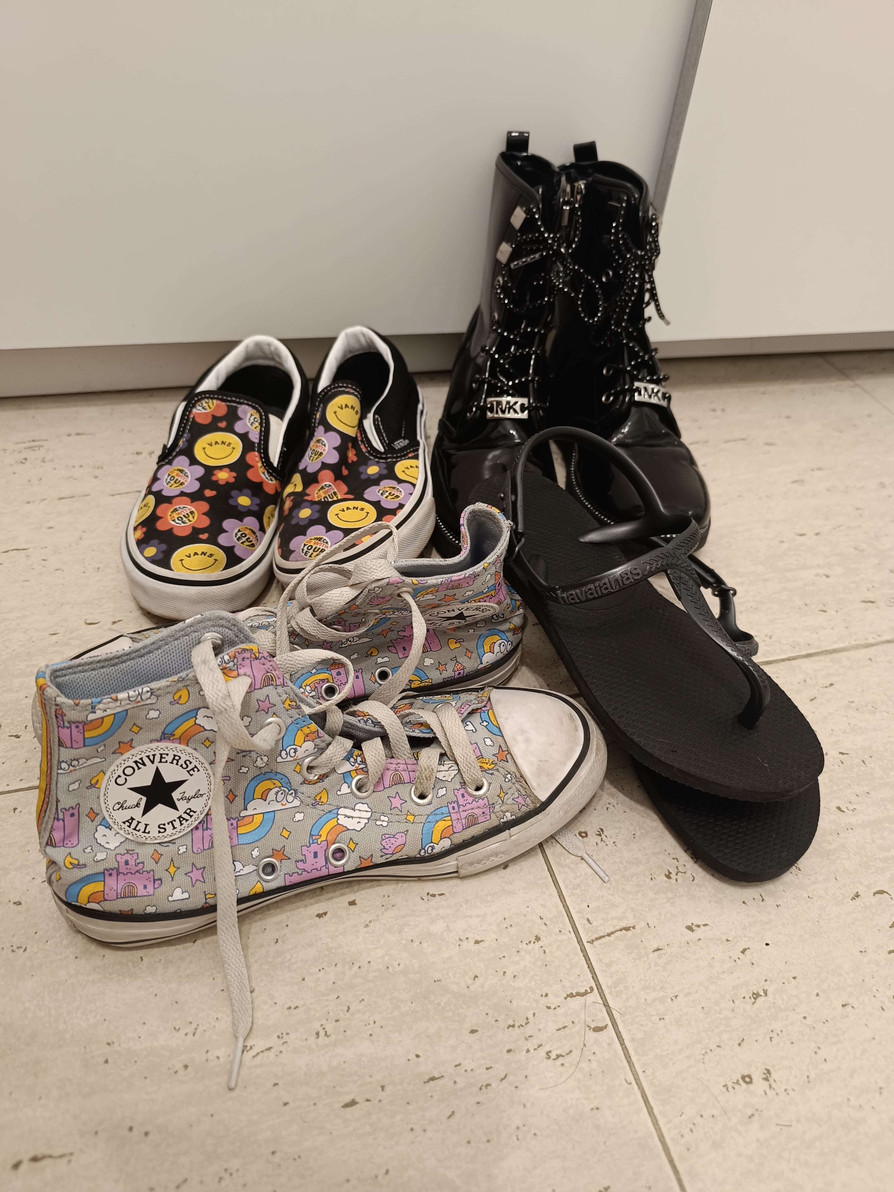 Vendo lote zapatos niña talla 33/34