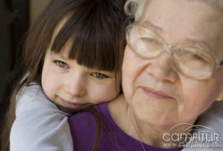 Gran aceptación del Programa Abuelas Cuidadoras desarrollado en Cazalla de la Sierra 