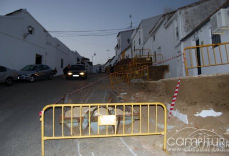 Obras de reurbanización y mejoras en Cazalla de la Sierra 