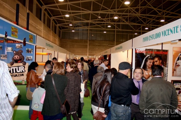 Gran afluencia de visitantes a la IV Feria Intercomarcal del Comercio Tradicional 