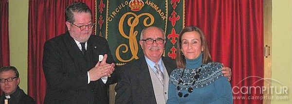 El “Círculo Ahumada” hace socio de honor a Santiago Castelo en un acto celebrado en Granja 