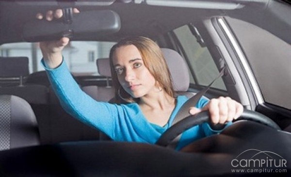 Curso de Conductor de Vehículo Clase B para mujeres desempleadas 