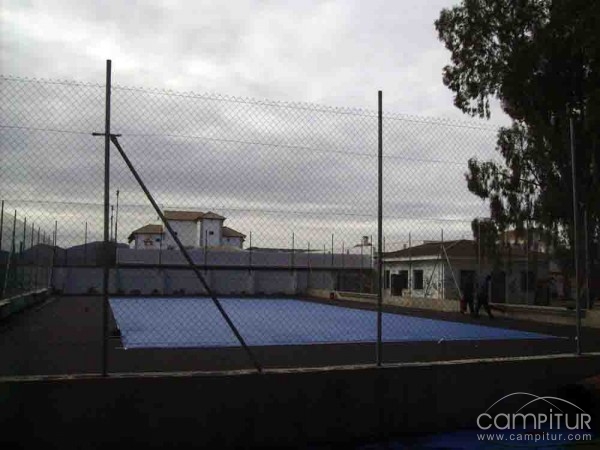 Peñarroya – Pueblonuevo cuenta con una nueva pista de tenis 