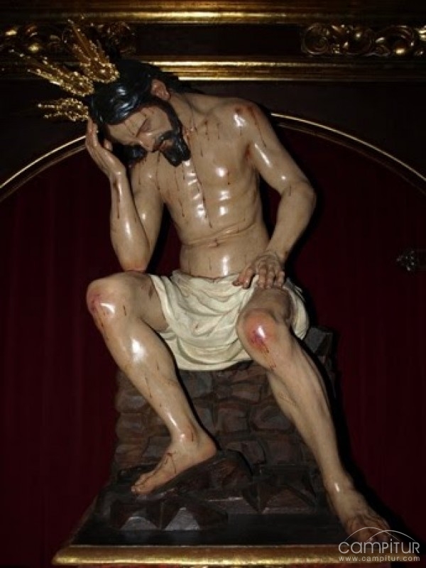 Trasladado el Cristo de la Humildad y la Amargura a la Parroquia de Constantina 