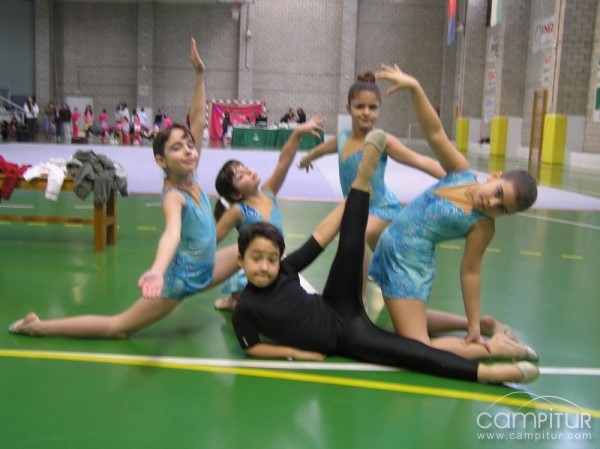 Exhibición de Clausura del curso de Gimnasia Rítmica en Llerena 