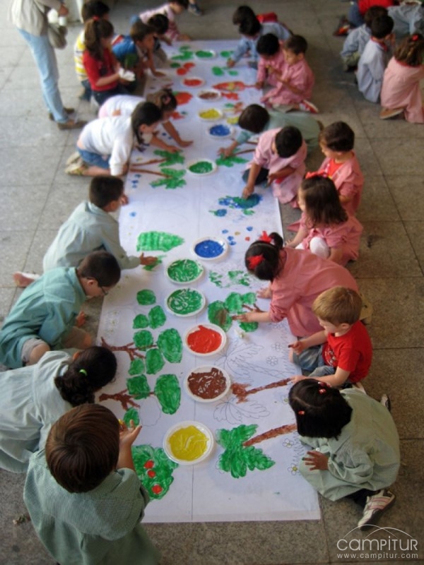 Alumnos de Educación Infantil visitan la Feria del Libro de Fuente Obejuna